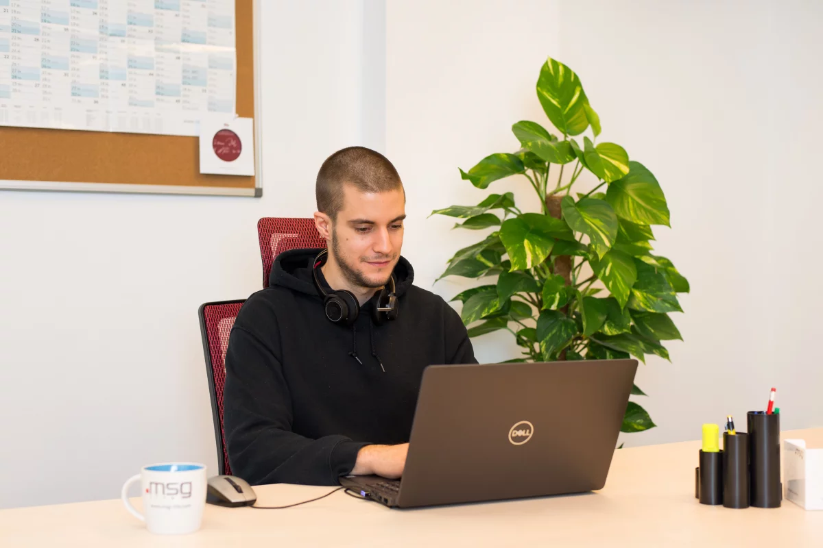 Attractive salary and benefits of working in msg life Slovakia