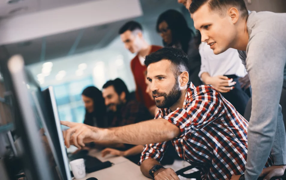 Tím IT testerov rieši